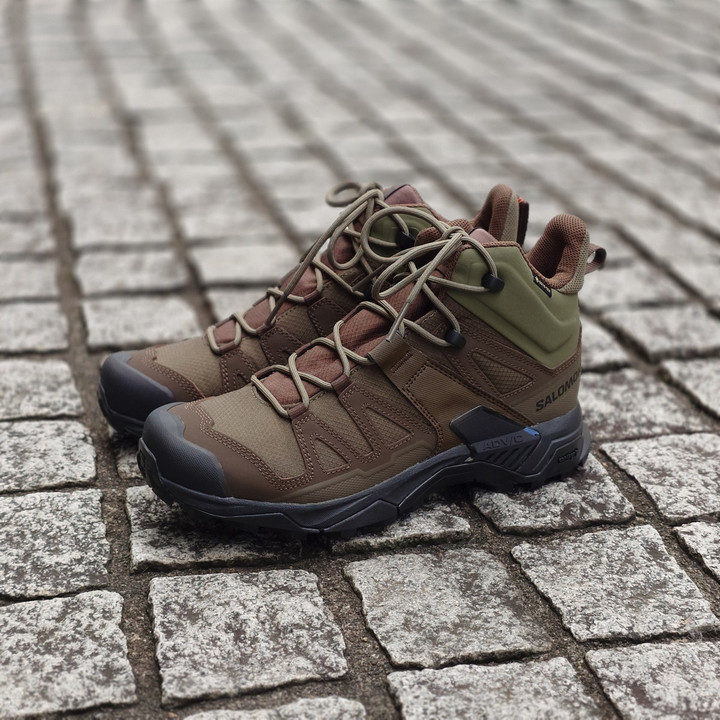 好日山荘 横浜西口店 : 狩猟向けコンセプトの流通限定シリーズ SALOMON