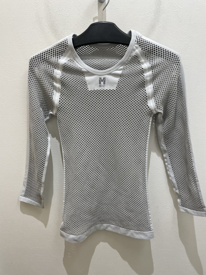 好日山荘 調布パルコ店 : 登山の必需品 ミレーの″アミアミ