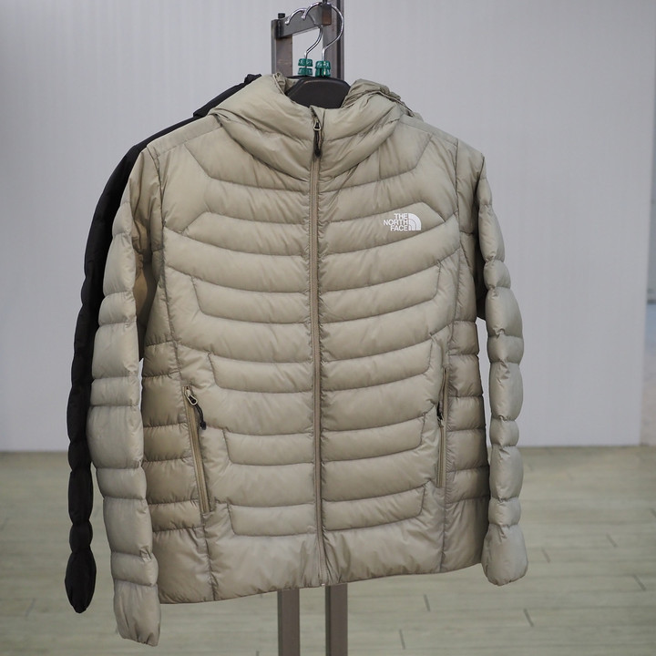 好日山荘 さいか屋横須賀店 : ダウンと化繊綿のハイブリッド TNF  