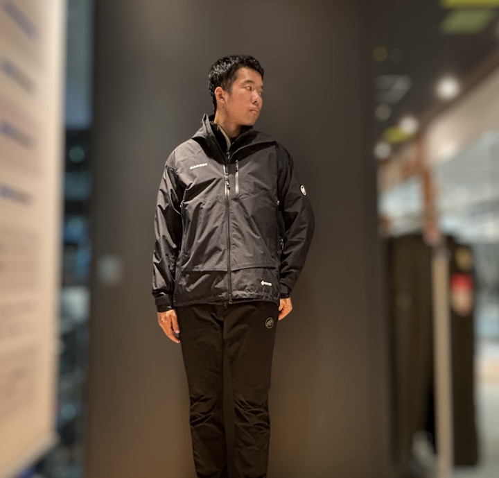 好日山荘 グランフロント大阪店 : いつも人気☆マムートのジャケット♪