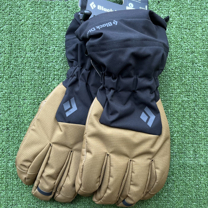 好日山荘 金沢西インター大通り店 : ブラックダイヤモンドの冬山グローブ!