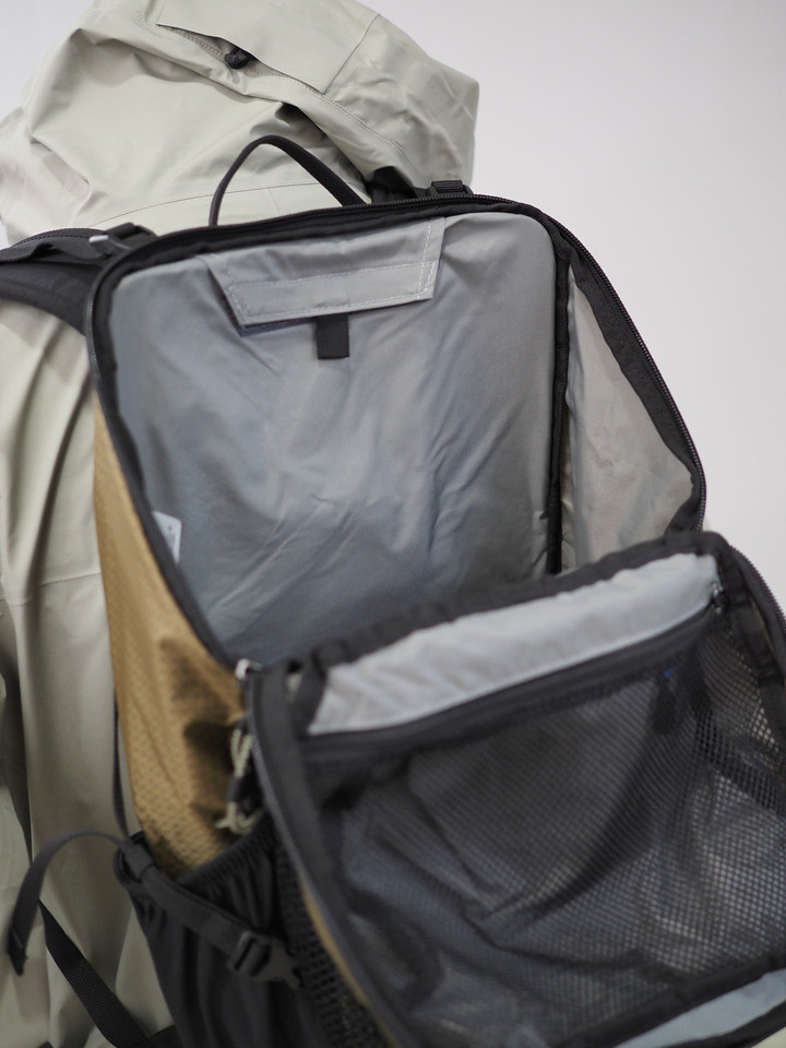 好日山荘 さいか屋横須賀店 : 機動力・操作性に優れた KARRIMOR/ 