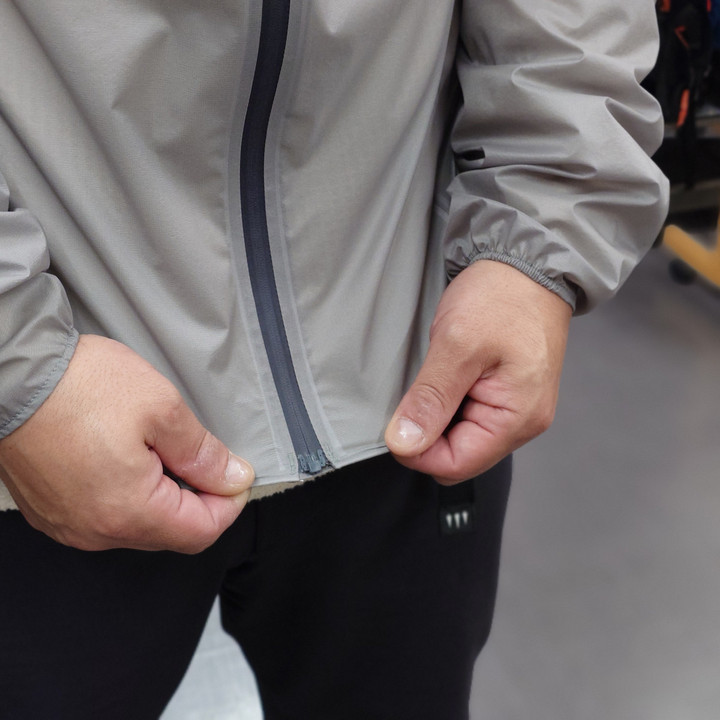 MILLET ナイロンジャケット リップストップ 止水ジップ アウトドア 刺繍