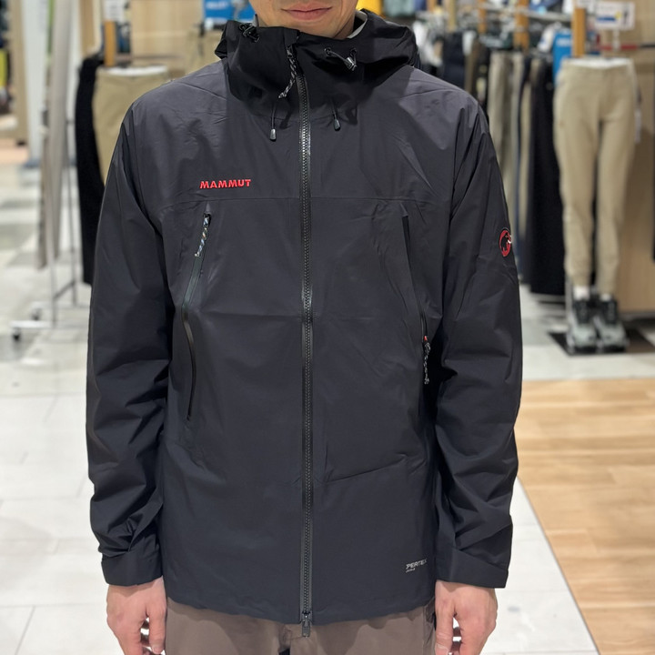 【中古】MAMMUT フーデッドジャケットクラシック S 今年の春夏も大人気の黒×赤のクラシック ロゴが復刻！マムート