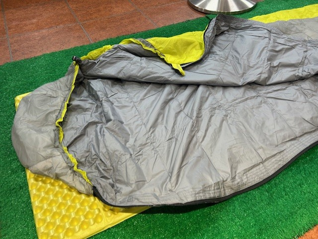 好日山荘 町田店 : 軽量でコスパの良い夏用シュラフが入荷しました！