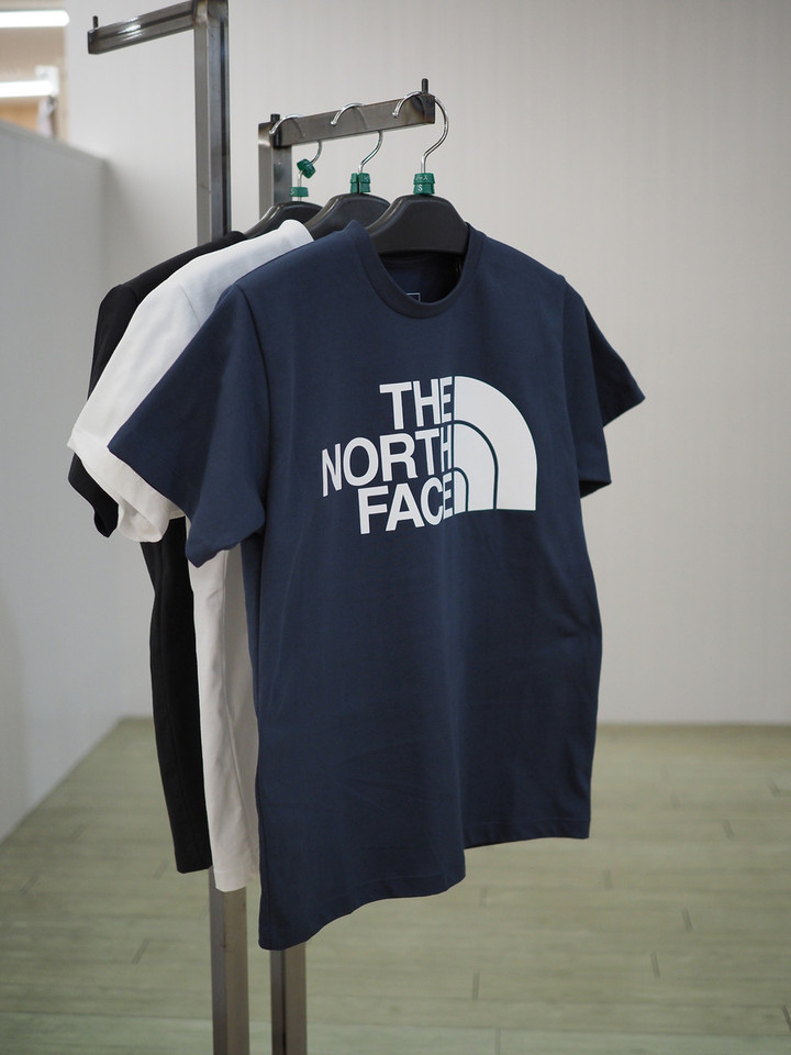 好日山荘 さいか屋横須賀店 : TNF 半袖Tシャツ続々入荷中！