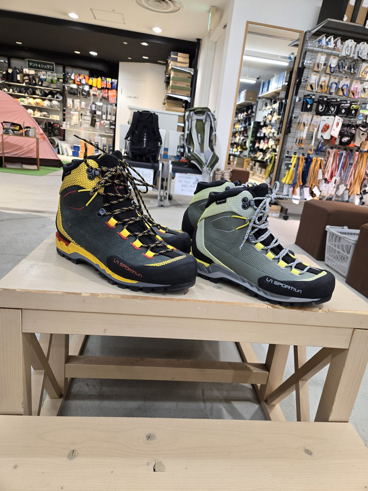 好日山荘 名古屋駅前店 : LA SPORTIVAのアルパインシューズが