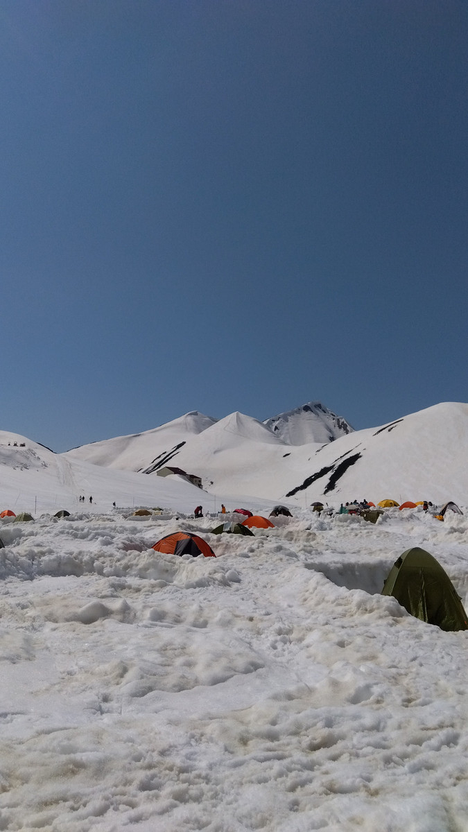 好日山荘 町田店 : 残雪の立山登山に挑戦！
