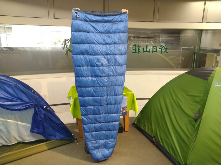 TRAVELITE 320 寝袋 TRAVELITE 320 寝袋 1L.jpg