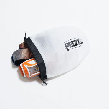 好日山荘 さいか屋横須賀店 : PETZL/TIKKA CORE ティカシリーズ