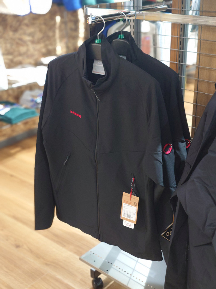 好日山荘 さいか屋横須賀店 : MAMMUT/Classic Logo Collection