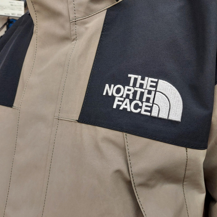 【日本の旅情シリーズ】 「初冬の東北②」 マーケタリー・木目象嵌 No.4 好日山荘 福井北四ツ居店 : THE NORTH FACE -Mountain Jacket-