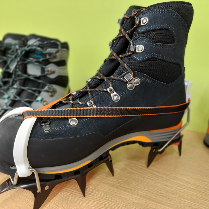 好日山荘 福井北四ツ居店 : SCARPA -MANTA TECH GTX- / PETZL