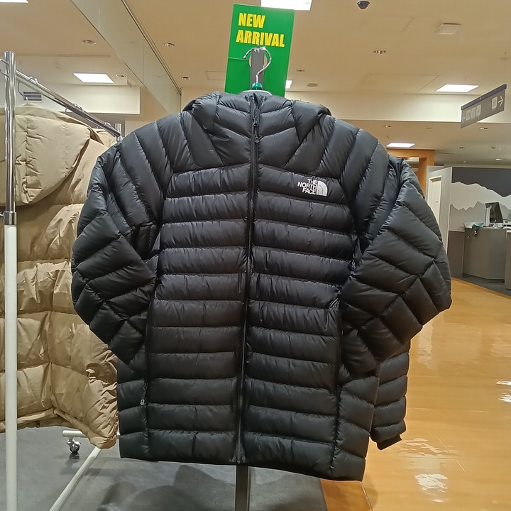 スイックスダウンジャケット　ミドラー 好日山荘 東武宇都宮店 : アウターでもミドラーでも♪オススメの軽量