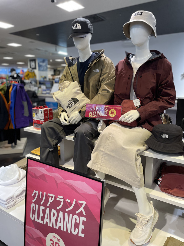 好日山荘 名古屋栄店 : ノースフェイス最大30％OFF！！