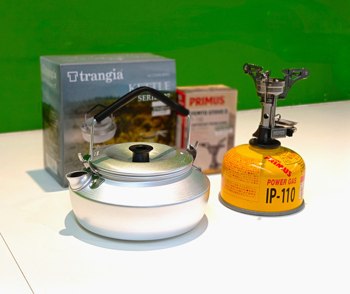 新品 PRIMUS プリムス・ナノ・ストーブ P-114 イワタニ コンロ トレッキング 登山 ソロキャン コーヒー 札幌 南12条店 好日山荘 横浜西口店 : 香り高い珈琲を アウトドアマンに贈る