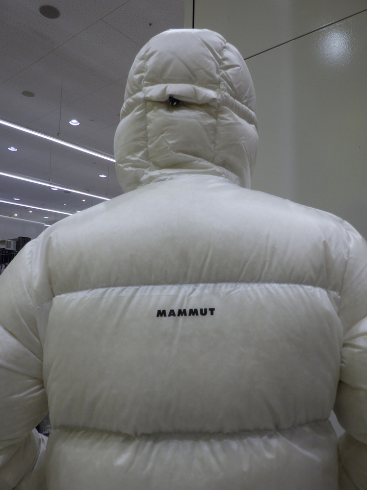 好日山荘 イオンモール各務原店 : 【クリアランス】マムートの白の