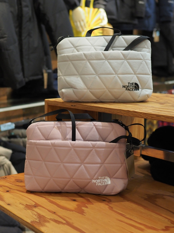 好日山荘 イオンモール須坂店 : 【New Color】THE NORTH FACE