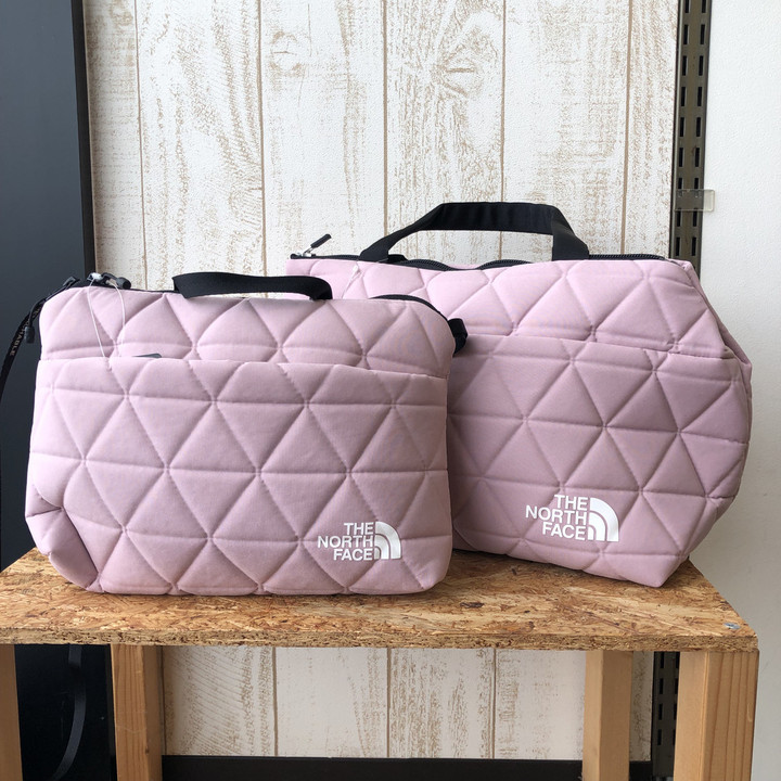 THE NORTH FACE 　ジオフェイスポーチ　限定　ピンク THE NORTH FACE Geoface Pouch メタルピンク（ザ ノース フェイス ジオ