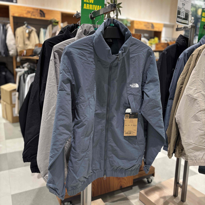 THE NORTH FACE バーサタイルブルゾン スレートグレー　M 好日山荘 イオンモール東久留米店 : 山の機能を日常の羽織りに。ザ