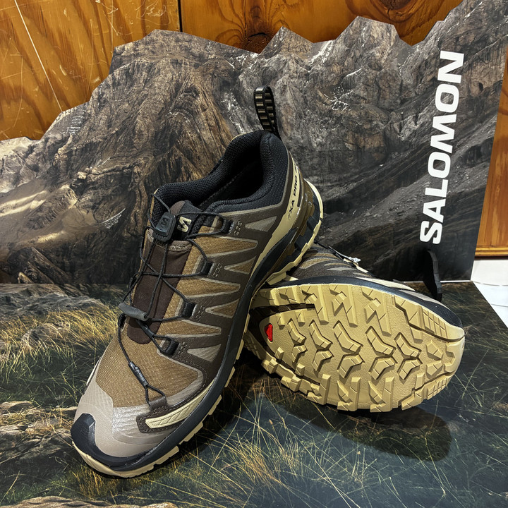 好日山荘 本厚木ミロード店 : 大人気!!Salomonの定番アウトドア