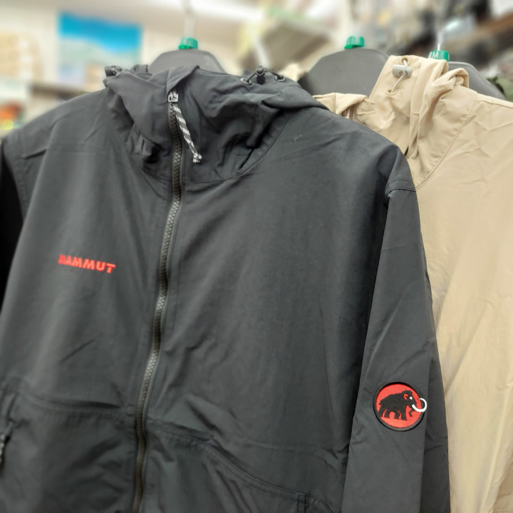 好日山荘 福井北四ツ居店 : MAMMUT -Hiking WB Hooded Jacket AF Men-