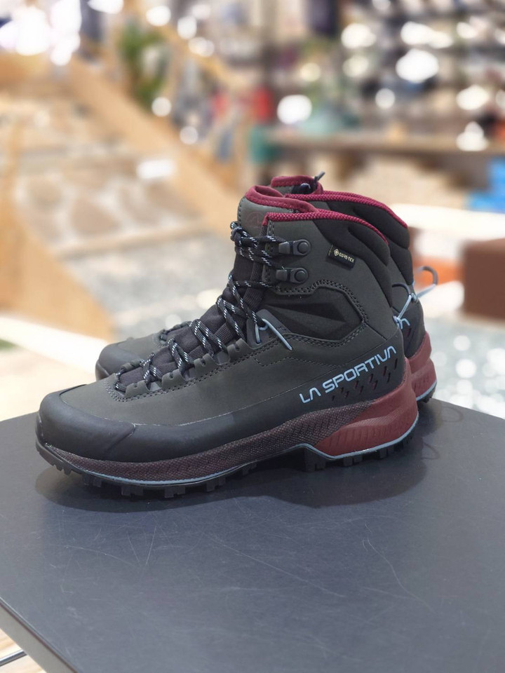 好日山荘 新さっぽろサンピアザ店 : LA SPORTIVA/TX5 EVO MID GTX