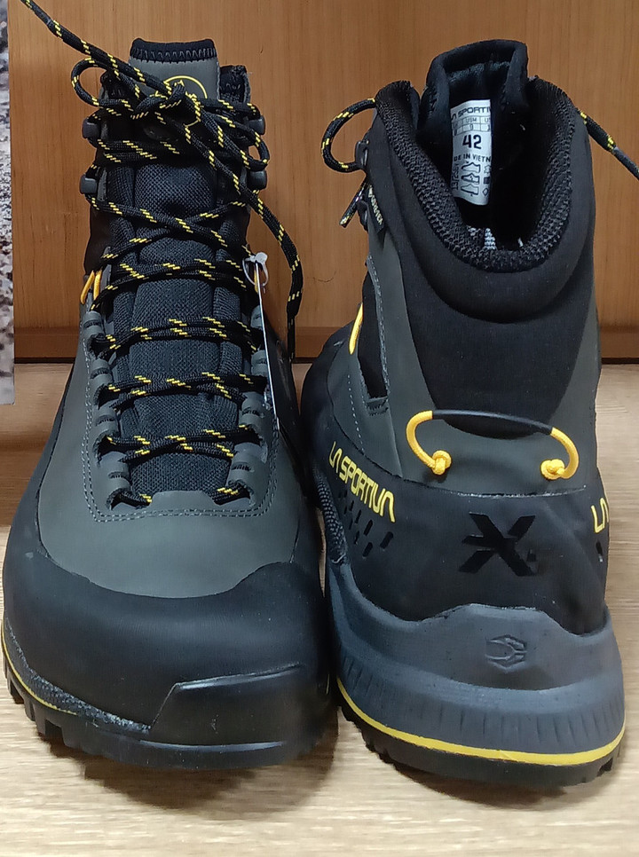 好日山荘 町田店 : XT5の進化「TX5 Evo Mid GTX」が新登場