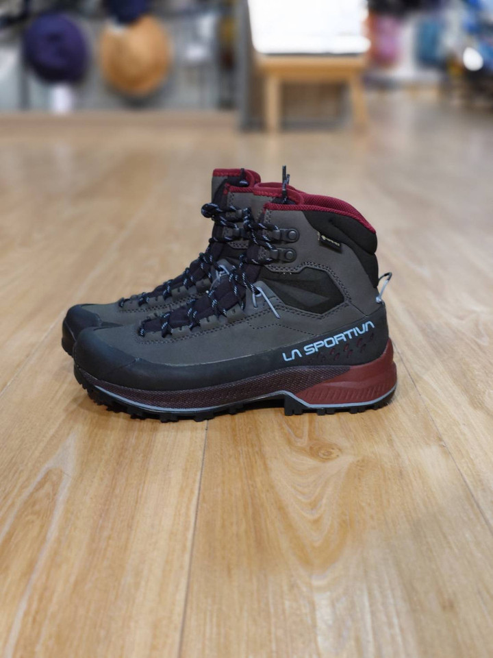 好日山荘 サッポロファクトリー店 : LA SPORTIVA/TX5 EVO MID GTX