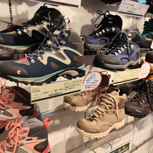 キャラバン登山靴