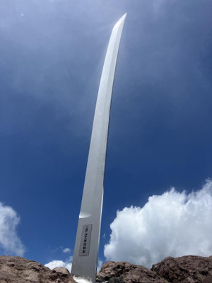 07051