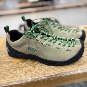 KEENの定番シューズが入荷しました！
