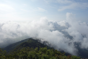 山頂からも雲海の様子が、素晴らしい